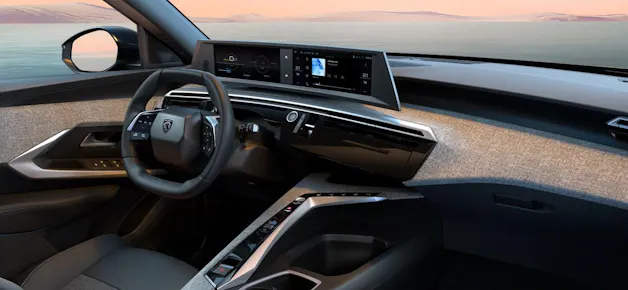 PEUGEOT 5008 e-Allure AWD
