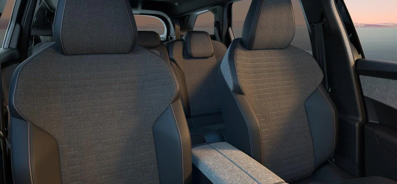 Fahrzeugbild PEUGEOT 5008