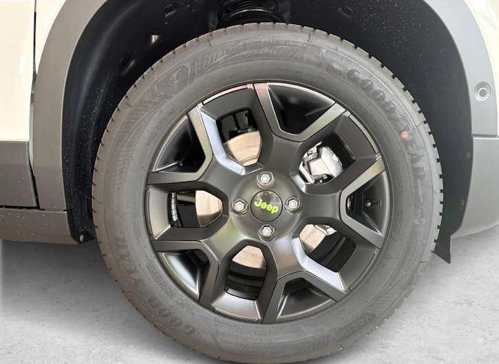 Fahrzeugbild JEEP AVENGER