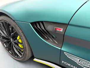 Aston Martin V8 Vantage Coupé 4.0 V8 Bi-Turbo F1
