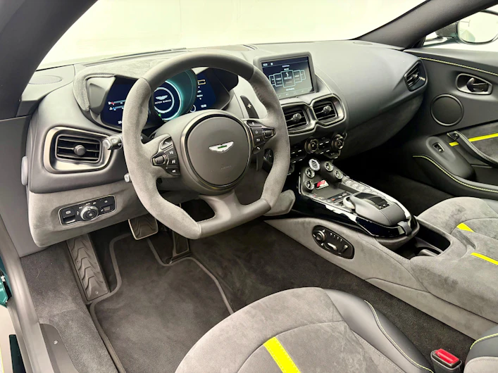 Fahrzeugbild ASTON MARTIN V12 Vantage