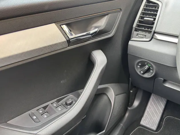 Škoda Karoq 1.5 TSI Selection DSG