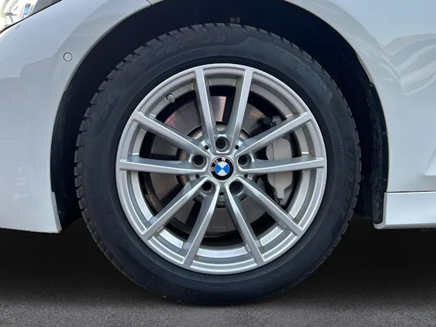 BMW 330d xDrive Touring