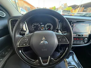 Mitsubishi Outlander 2.0 MIVEC Value CVT