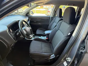 Mitsubishi Outlander 2.0 MIVEC Value CVT