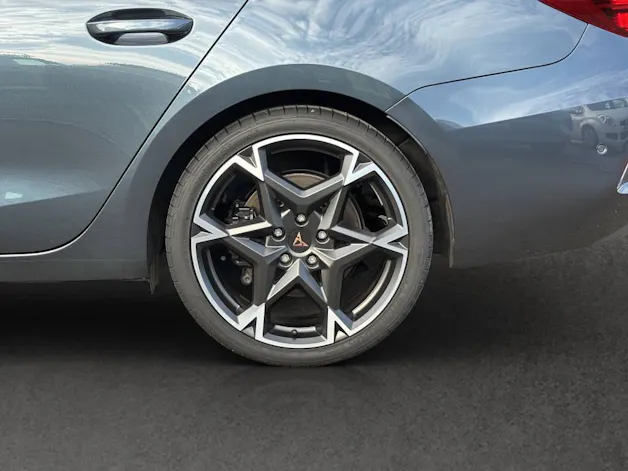 Cupra Leon ST 2.0 TSI 333 VZ 4Drive DSG