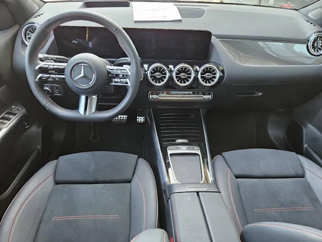 Mercedes-Benz GLA 250 4Matic AMG Line Swiss Star