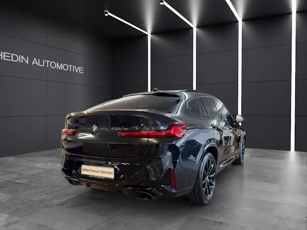 BMW X4 M40i