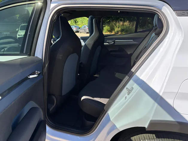 Volvo EX30 CC E60 Twin Performance AWD