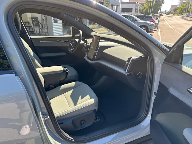 Volvo EX30 CC E60 Twin Performance AWD