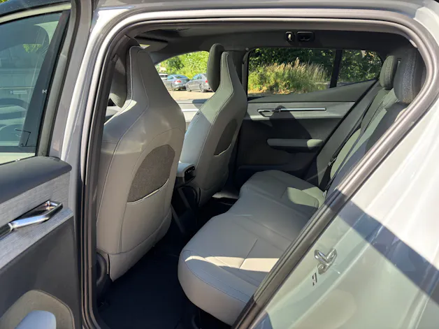 Volvo EX30 CC E60 Twin Performance AWD