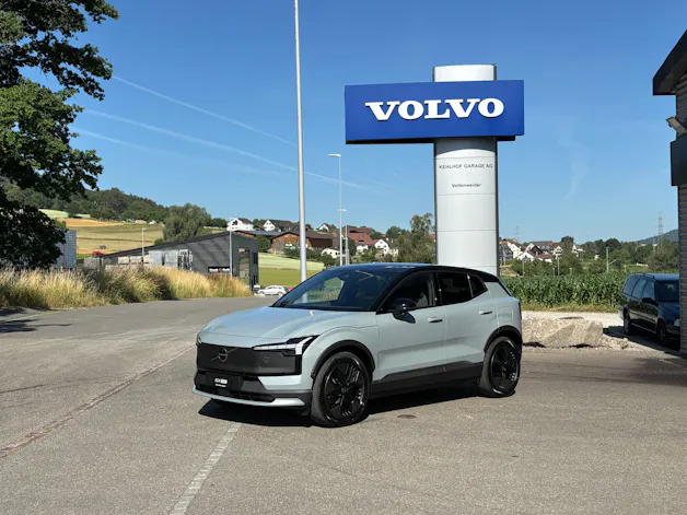 Volvo EX30 CC E60 Twin Performance AWD