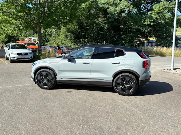 Volvo EX30 CC E60 Twin Performance AWD