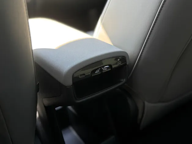 Volvo EX30 CC E60 Twin Performance AWD