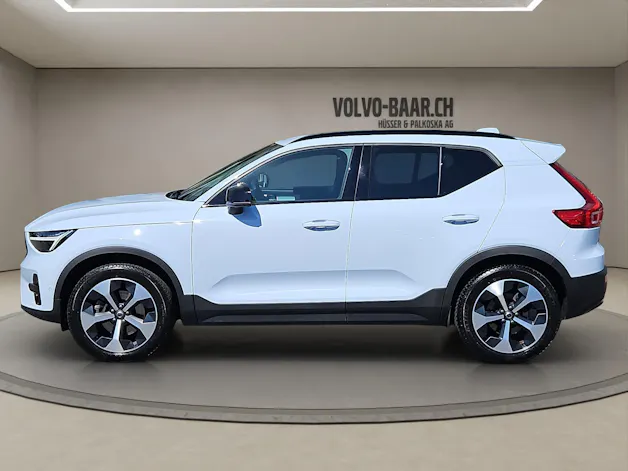 Volvo XC40 2.0 B3 MH Plus Dark