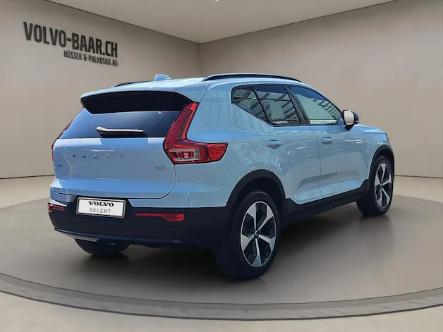 Volvo XC40 2.0 B3 MH Plus Dark