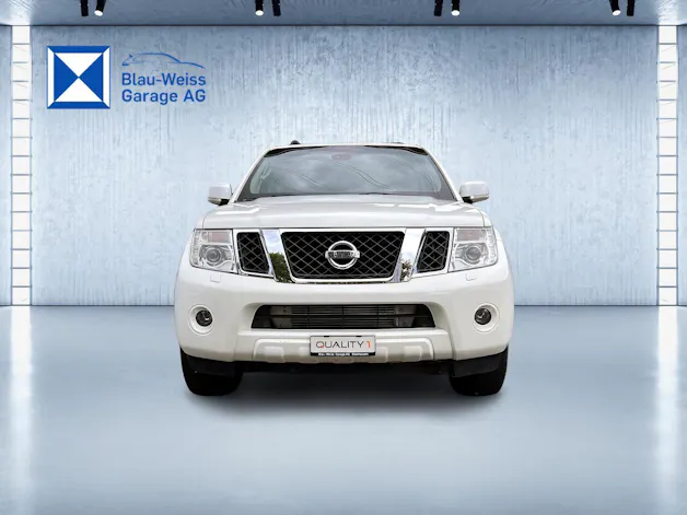 Nissan Pathfinder 3.0 dCi LE Automatic
