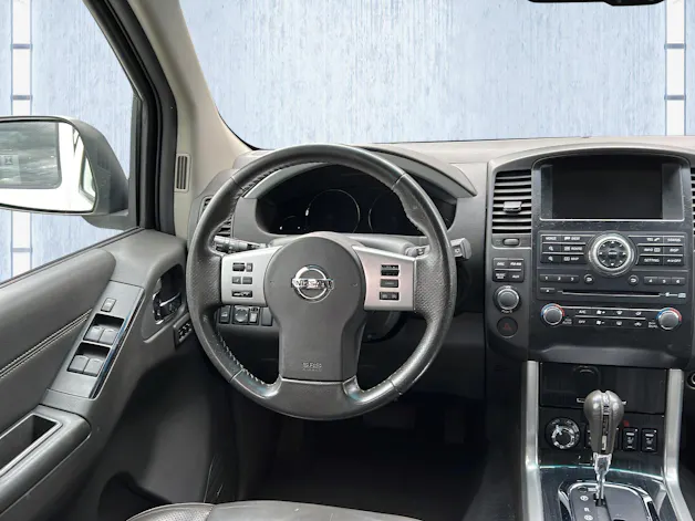 Nissan Pathfinder 3.0 dCi LE Automatic
