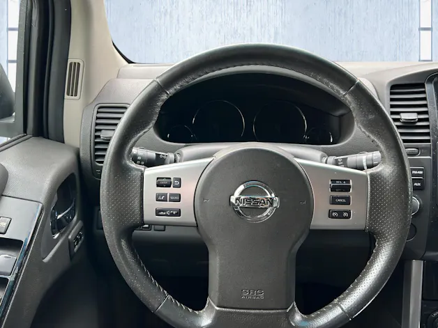 Nissan Pathfinder 3.0 dCi LE Automatic