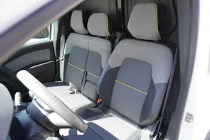 Renault Kangoo Van 1.3TCe Standard 100 PF Extra 3-PLÄTZE!!!