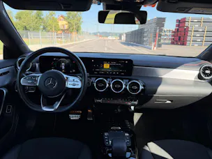 Mercedes-Benz CLA Shooting Brake 200 d AMG Line 8G-DCT