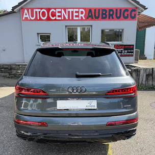 Audi Q7 50 TDI quattro S Line tiptronic *CH-FAHRZEUG - 4 JAHRE GARANTIE - GRATIS SERVICE - 7 SITZE*
