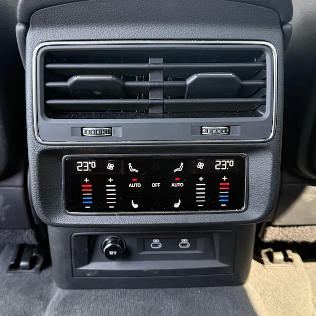 Audi Q7 50 TDI quattro S Line tiptronic *CH-FAHRZEUG - 4 JAHRE GARANTIE - GRATIS SERVICE - 7 SITZE*