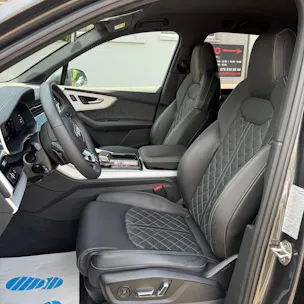 Audi Q7 50 TDI quattro S Line tiptronic *CH-FAHRZEUG - 4 JAHRE GARANTIE - GRATIS SERVICE - 7 SITZE*