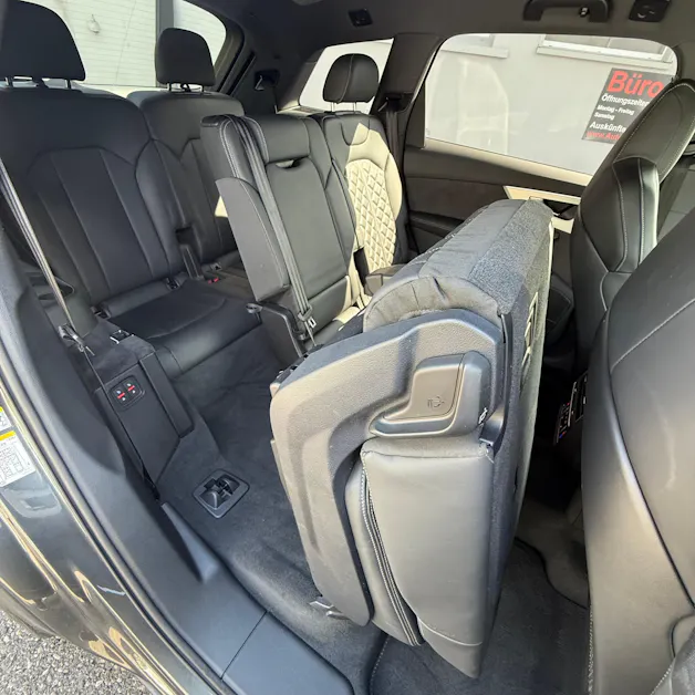 Audi Q7 50 TDI quattro S Line tiptronic *CH-FAHRZEUG - 4 JAHRE GARANTIE - GRATIS SERVICE - 7 SITZE*