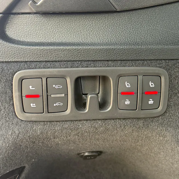 Audi Q7 50 TDI quattro S Line tiptronic *CH-FAHRZEUG - 4 JAHRE GARANTIE - GRATIS SERVICE - 7 SITZE*