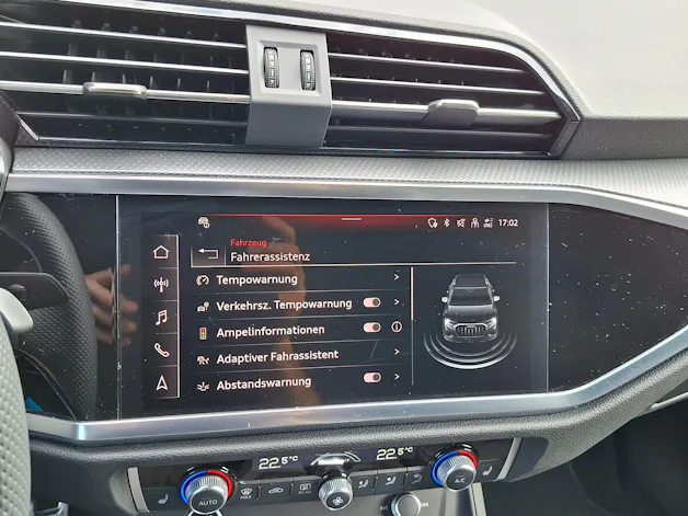 Audi Q3 35 TFSI S line Attraction S-tronic *Anhängerkupplung+Servicepaket+Garantie"