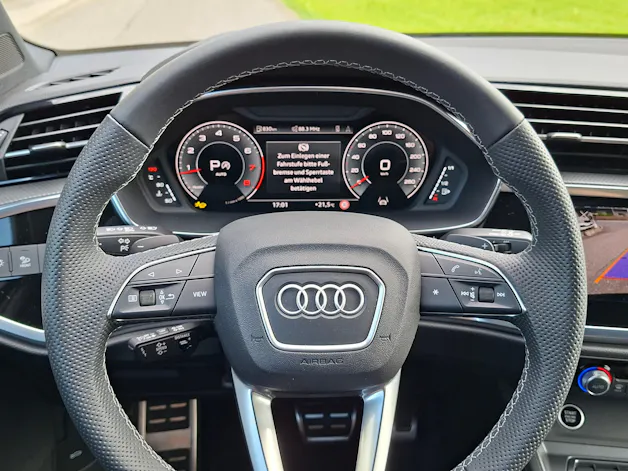 Audi Q3 35 TFSI S line Attraction S-tronic *Anhängerkupplung+Servicepaket+Garantie"
