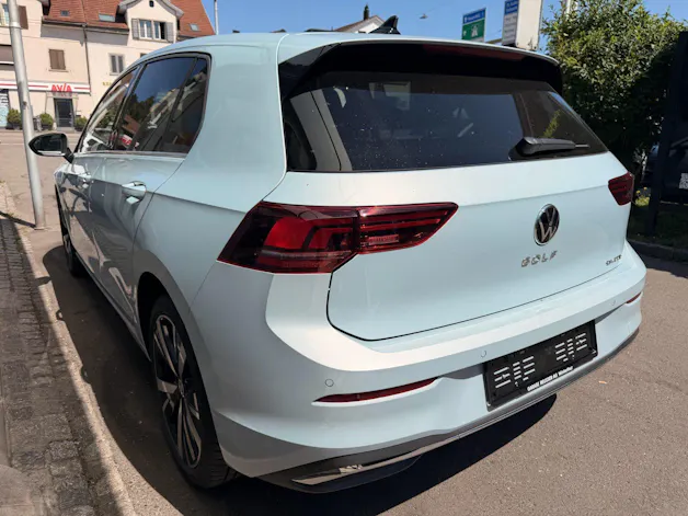 VW Golf VIII 1.5 TSI eHybrid 204 PS Style *** 5 JAHRE VW WERKSGARANTIE ***