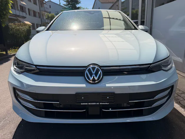 VW Golf VIII 1.5 TSI eHybrid 204 PS Style *** 5 JAHRE VW WERKSGARANTIE ***