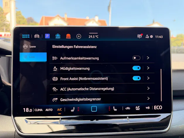 VW Golf VIII 1.5 TSI eHybrid 204 PS Style *** 5 JAHRE VW WERKSGARANTIE ***