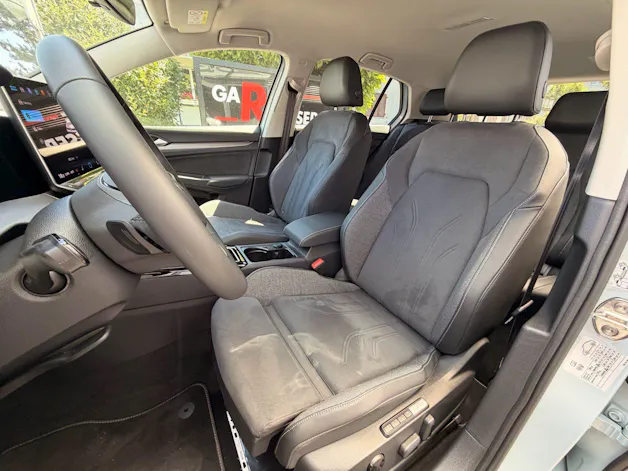 VW Golf VIII 1.5 TSI eHybrid 204 PS Style *** 5 JAHRE VW WERKSGARANTIE ***