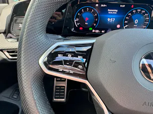VW Golf Variant 2.0 TSI R-Line DSG 4Motion