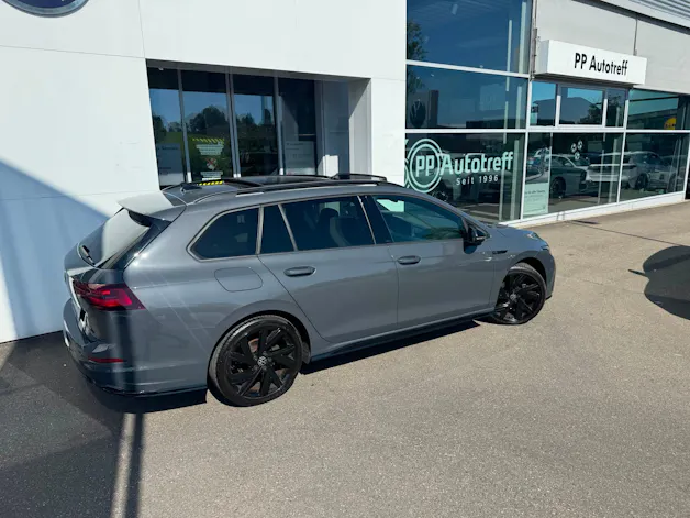 VW Golf Variant 2.0 TSI R-Line DSG 4Motion
