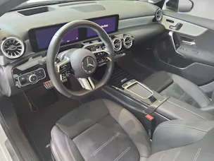 Mercedes-Benz A 250 e 8G-DCT