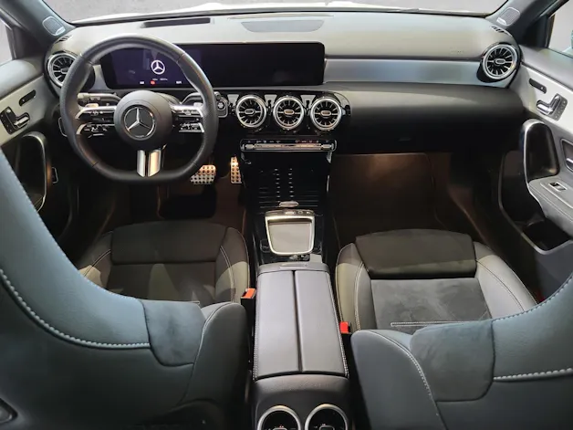 Mercedes-Benz A 250 e 8G-DCT