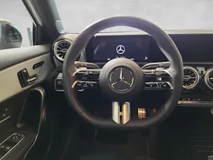 Mercedes-Benz A 250 e 8G-DCT