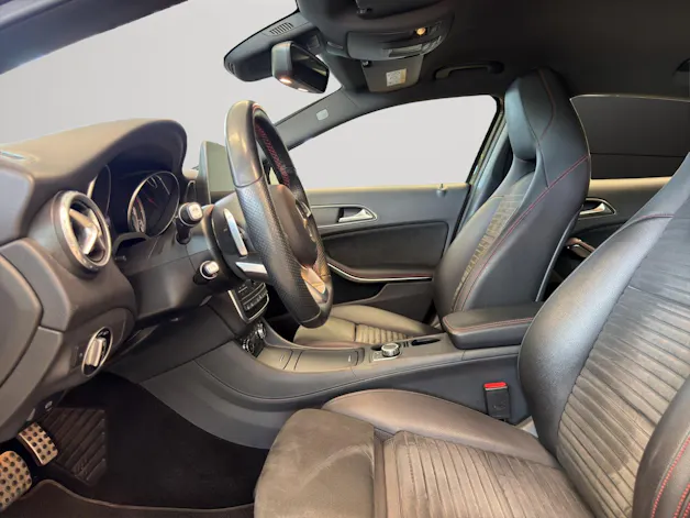 Mercedes-Benz GLA 250 AMG Line 4Matic