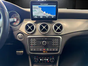 Mercedes-Benz GLA 250 AMG Line 4Matic