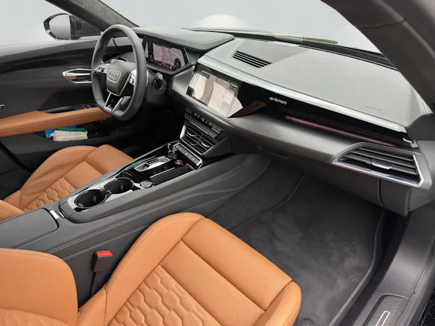 Audi RS e-tron GT quattro