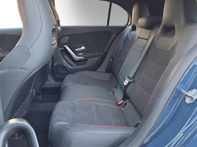 Mercedes-Benz A 250 4Matic AMG Line 4Matic 7G-DCT