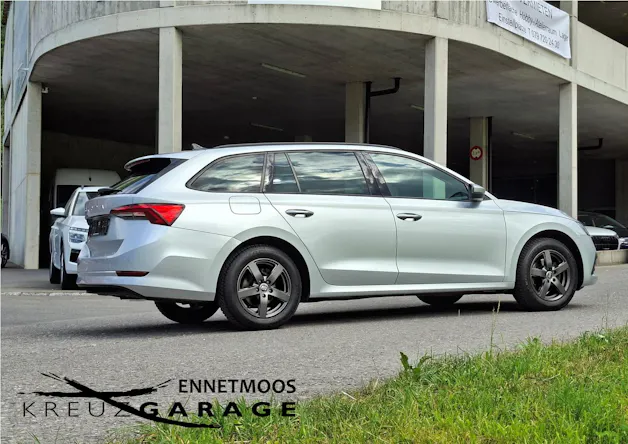 Škoda Octavia Combi 2.0 TDI DSG Ambition *frisch ab MFK*