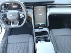 Ford Explorer Extended Range Premium AWD