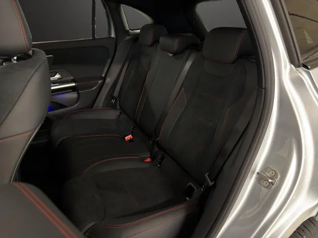 Mercedes-Benz GLA 220d 4Matic 8G-DCTSwiss Star