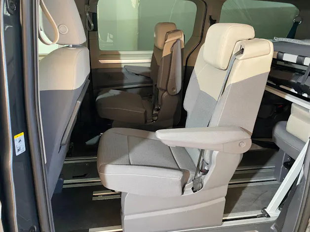 VW Multivan 2.0 TDI Life DSG Lang
