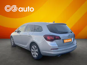 Opel Astra SportsTourer 1.4i 16V Turbo Cosmo Automatic